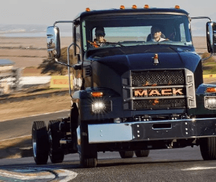 mack-semi-truck-services