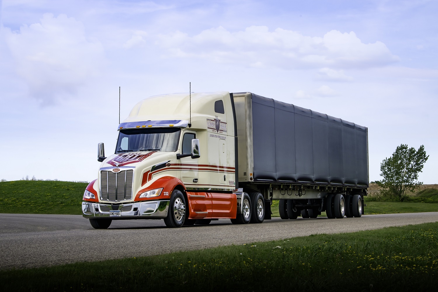 what is long haul trucking